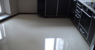 Наливной пол на кухне Мончегорск, цена от 892 руб.